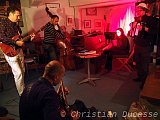 Fred Lemarchand, Eddy Charni, Jessica Rock, Stephane Dumont et Jean-PIerre Poirier (de dos) jam à l'atelier Hortala