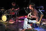 Elwood & Guthrie : Will Guthrie (batterie) et Scott Stroud (banjo, chant) au DOC, janvier 2010.