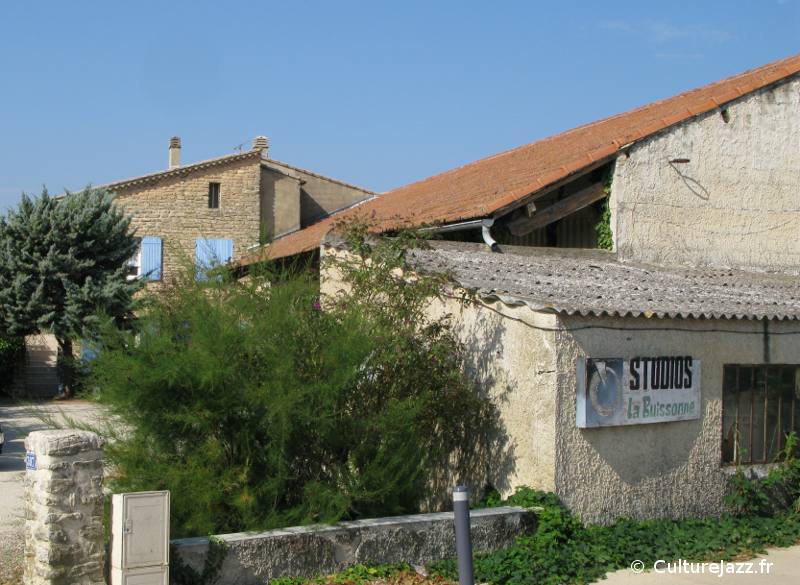 les studios La Buissonne à Pernes-les-Fontaines
