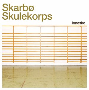 Skarbø Skulekorps . Innesko