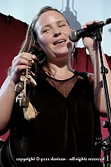 Roxanne Perrin