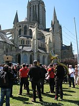 La Fanfare Saugrenue et la cathédrale de Coutances ! 13 mai 2012