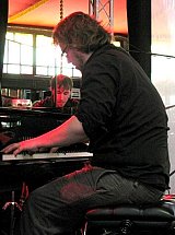 Julien Touéry (piano) et Sylvain Darrifourcq.